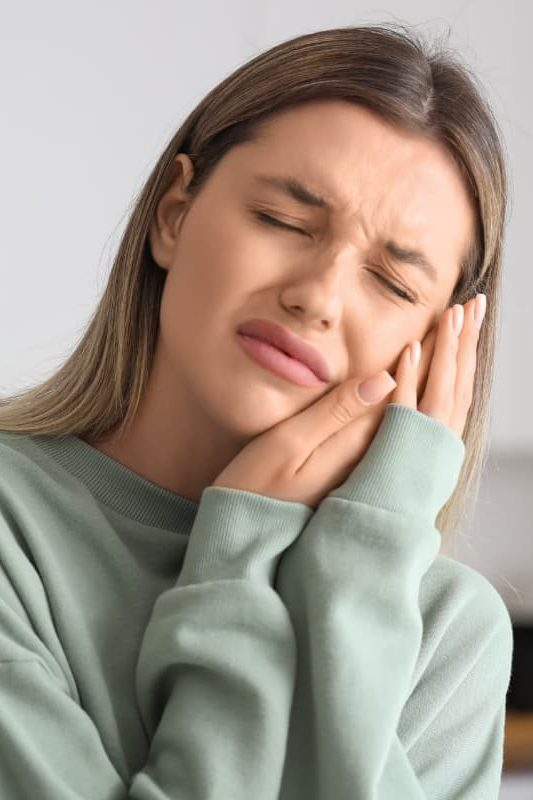 Wisdom Tooth Pain, Causes, Symptoms, Tips.