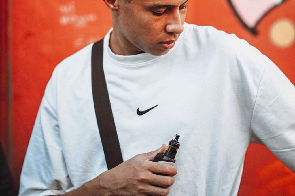 Vaping and oral health